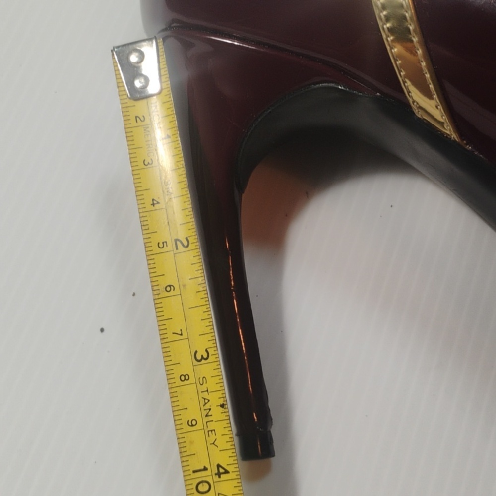 Marc Fisher Garlene Burgundy/Gold patent leather pointed toe pumps Size 8.5 - Picture 7 of 10